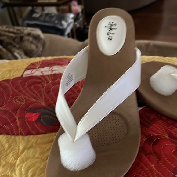 Summer  white Sandler. Can dress up or down.  Never worn. - Picture 2 of 10